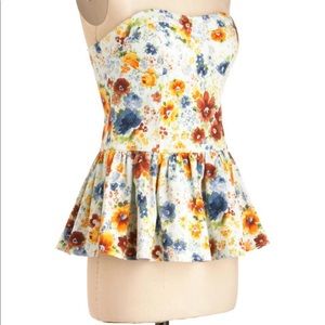 TRA LA LA PEPLUM BUSTIER (L)